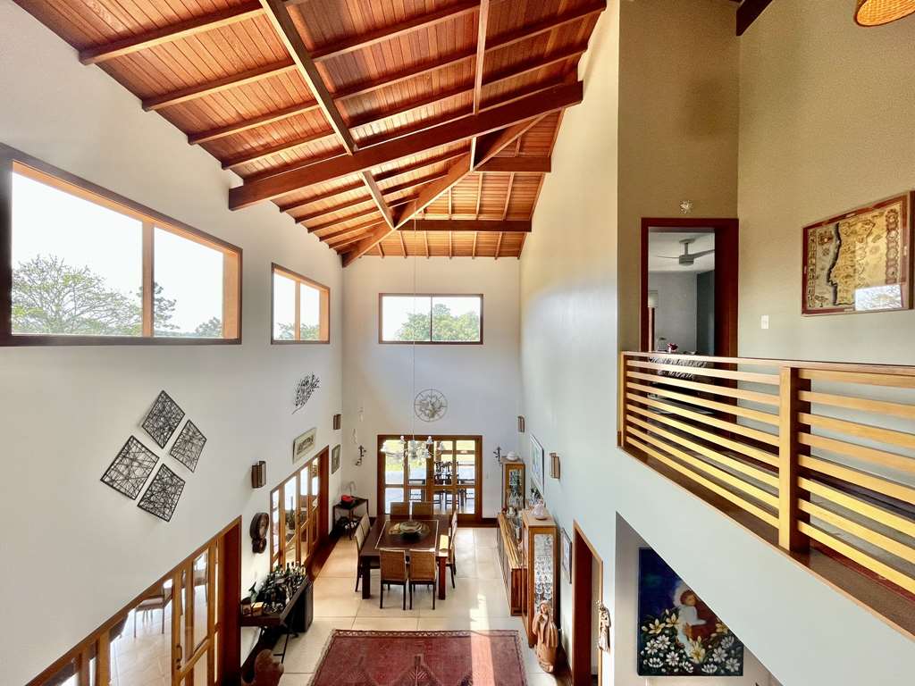 Casa com 4 suítes, piscina e campo de futebol na Granja Viana, foto 33 de 48