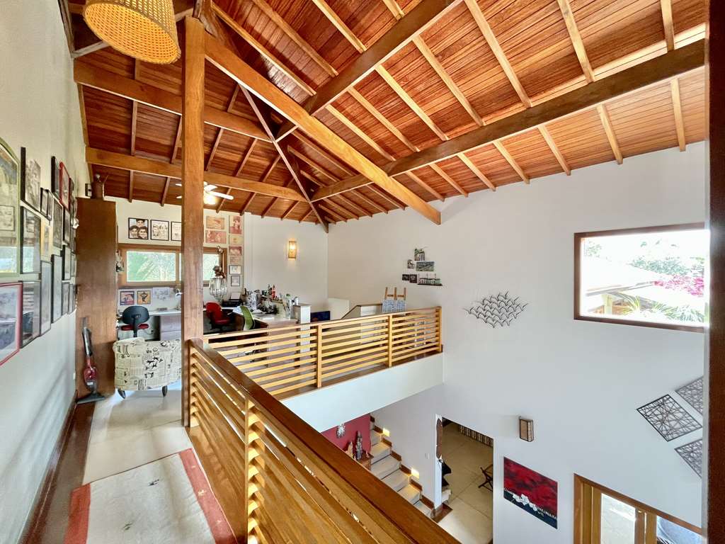 Casa com 4 suítes, piscina e campo de futebol na Granja Viana, foto 36 de 48