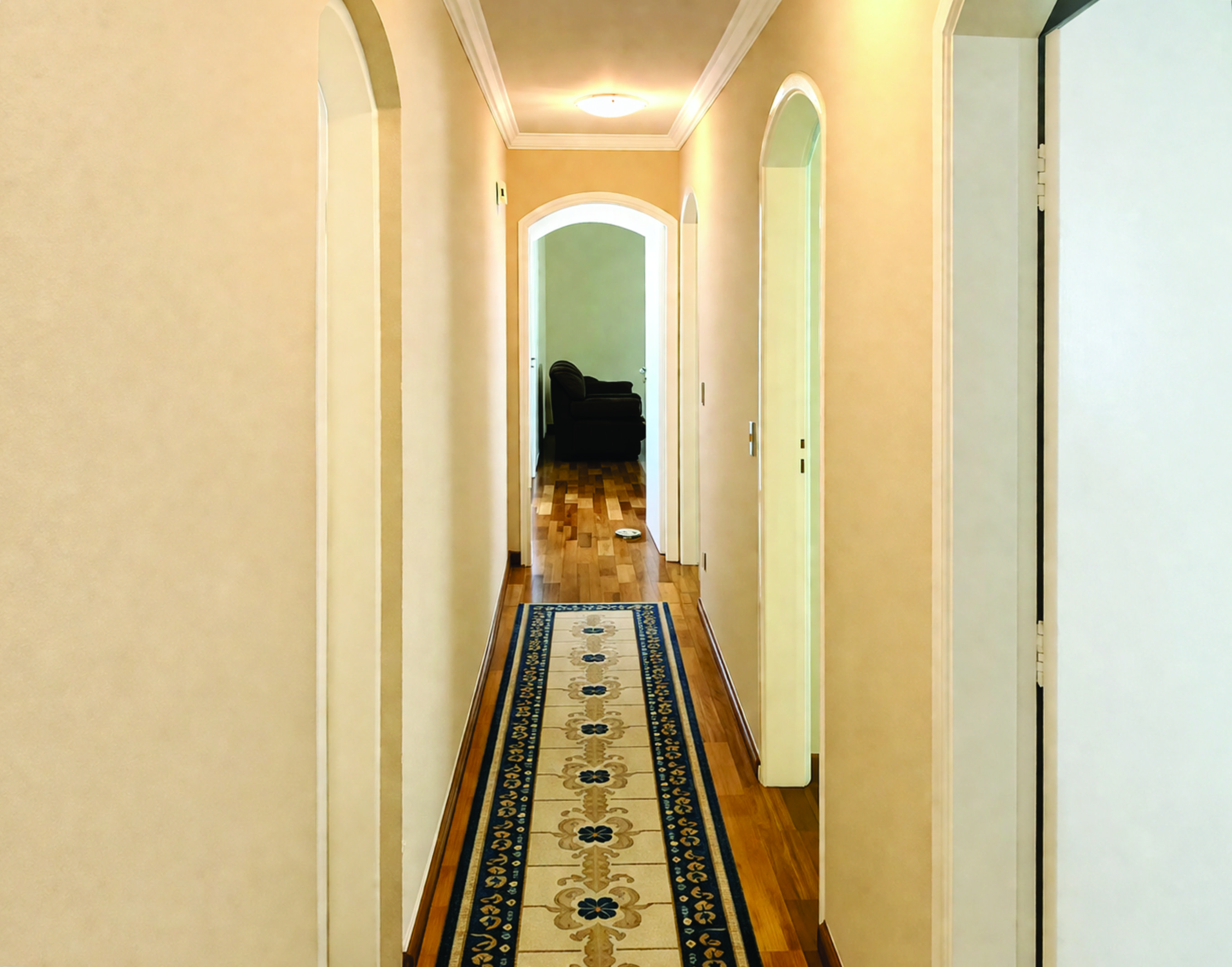 Casa impecável com 4 dormitórios / 2 suítes na Granja Viana, foto 3 de 34