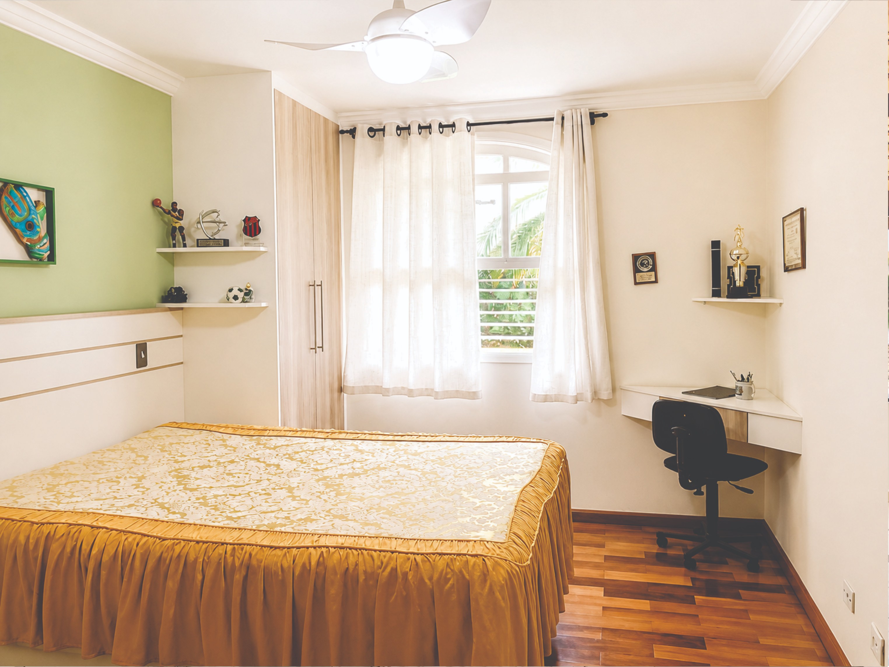 Casa impecável com 4 dormitórios / 2 suítes na Granja Viana, foto 19 de 34