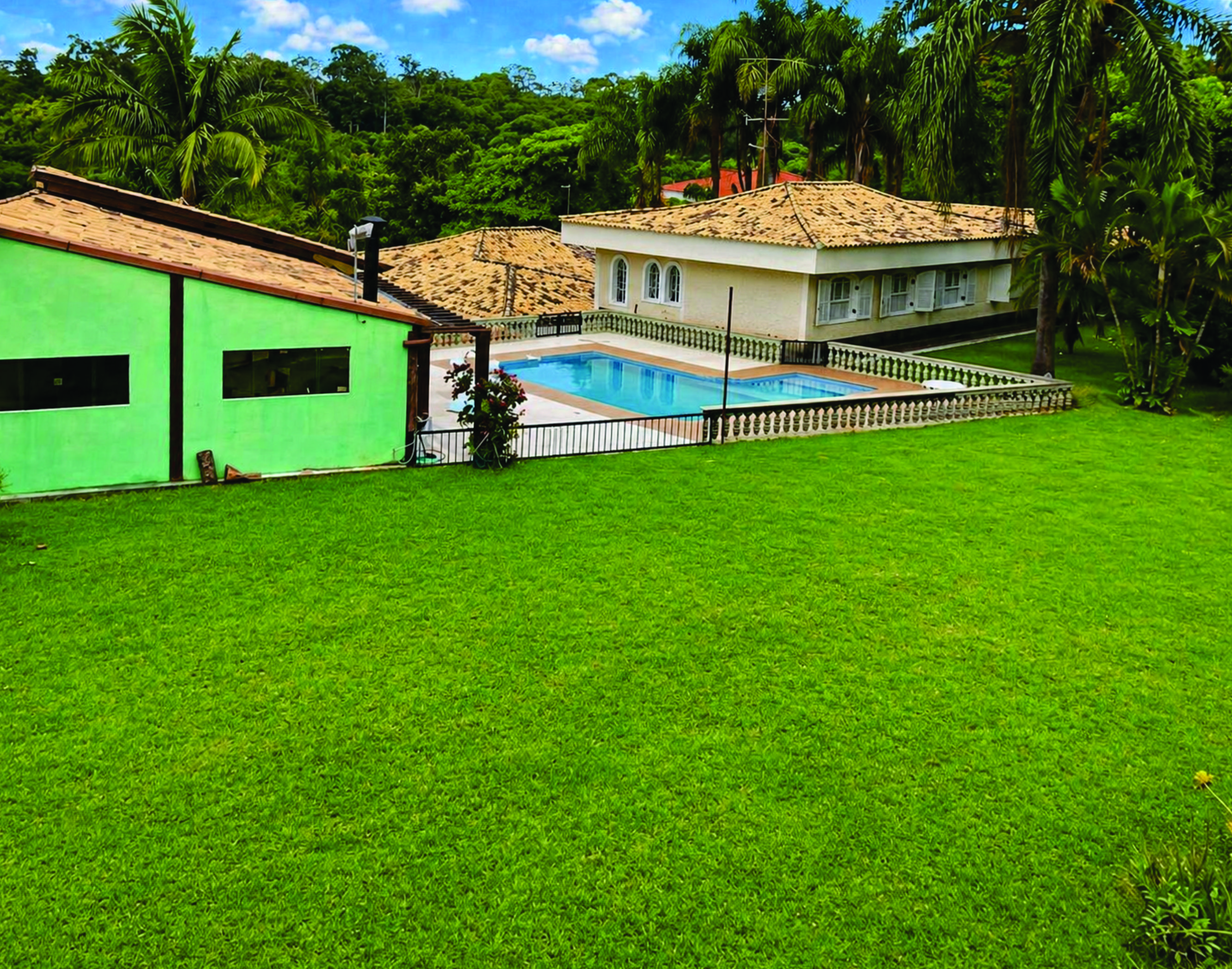 Casa impecável com 4 dormitórios / 2 suítes na Granja Viana, foto 23 de 34