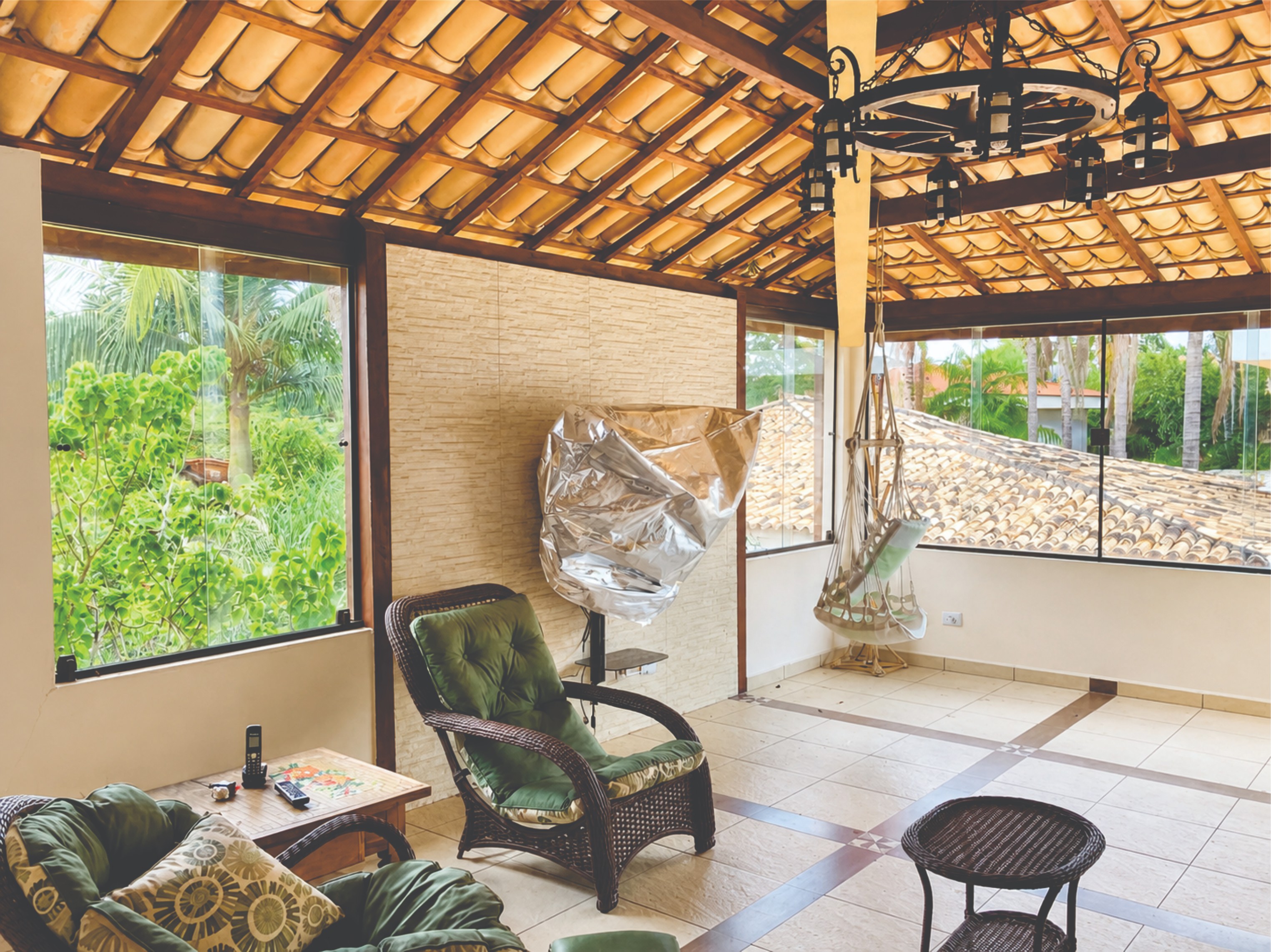 Casa impecável com 4 dormitórios / 2 suítes na Granja Viana, foto 28 de 34