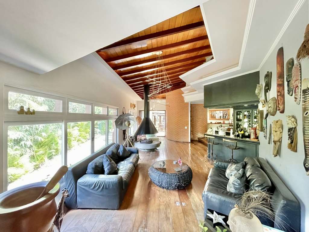 Casa impecável 90% térrea com 6 suítes na Granja Viana, foto 4 de 48