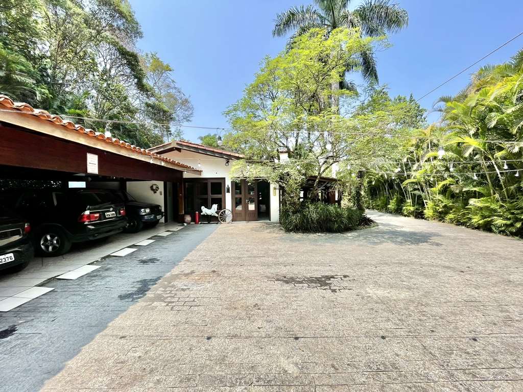 Casa impecável 90% térrea com 6 suítes na Granja Viana, foto 3 de 48
