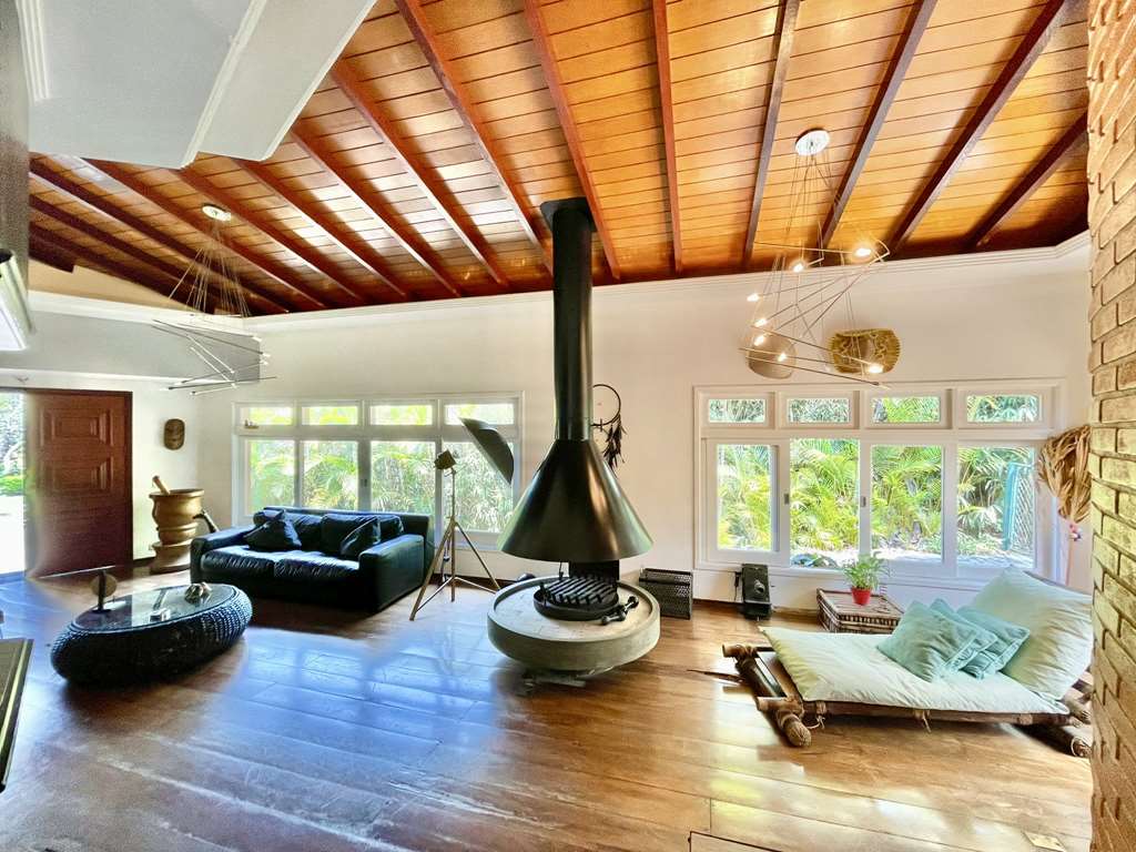 Casa impecável 90% térrea com 6 suítes na Granja Viana, foto 5 de 48