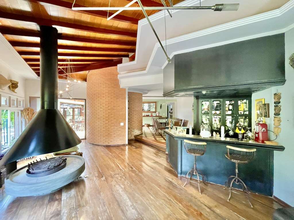 Casa impecável 90% térrea com 6 suítes na Granja Viana, foto 6 de 48