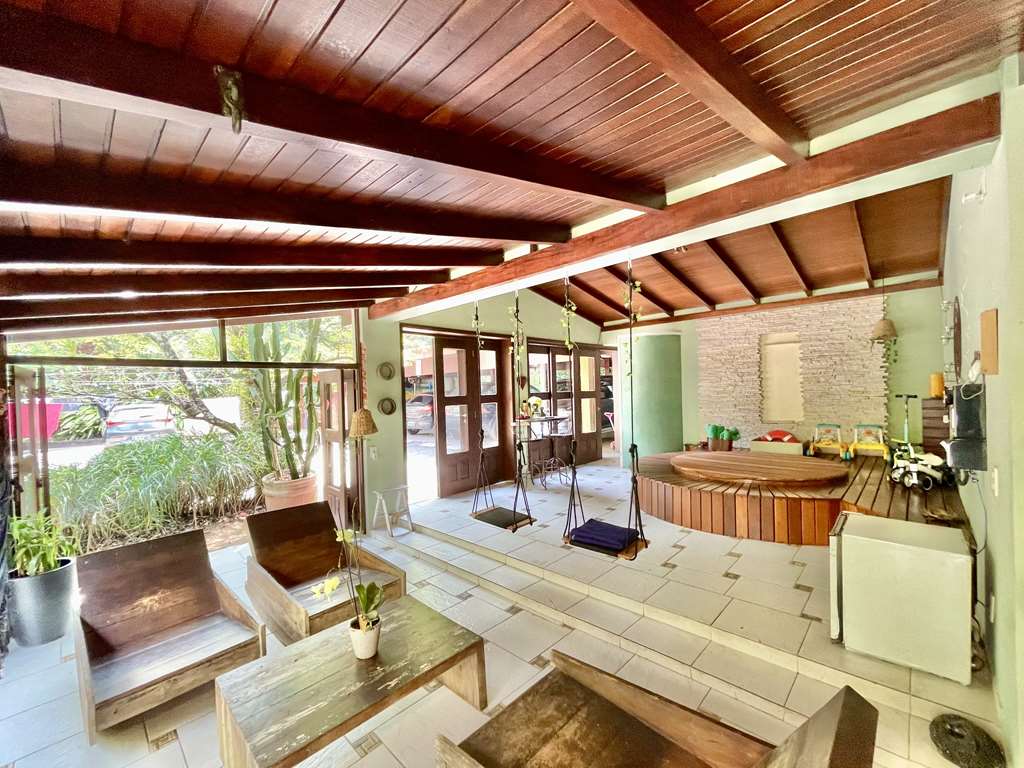 Casa impecável 90% térrea com 6 suítes na Granja Viana, foto 15 de 48
