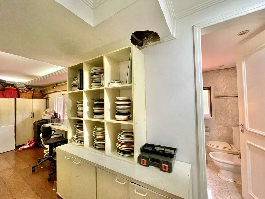 Casa impecável 90% térrea com 6 suítes na Granja Viana, foto 27 de 48