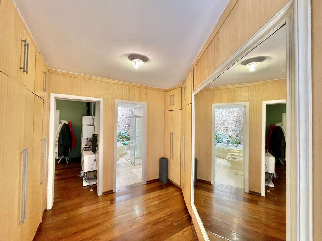 Casa impecável 90% térrea com 6 suítes na Granja Viana, foto 31 de 48
