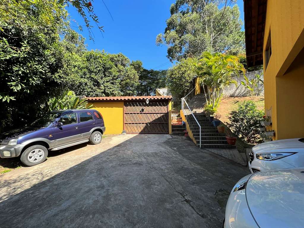 Casa com 4 dormitórios / 2 suítes - TÉRREA - Natureza e privacidade! , foto 3 de 43