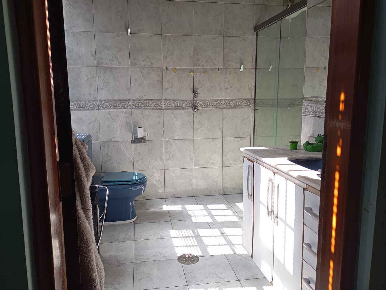 Casa com 4 dormitórios / 3 suítes na Granja Viana, foto 25 de 31