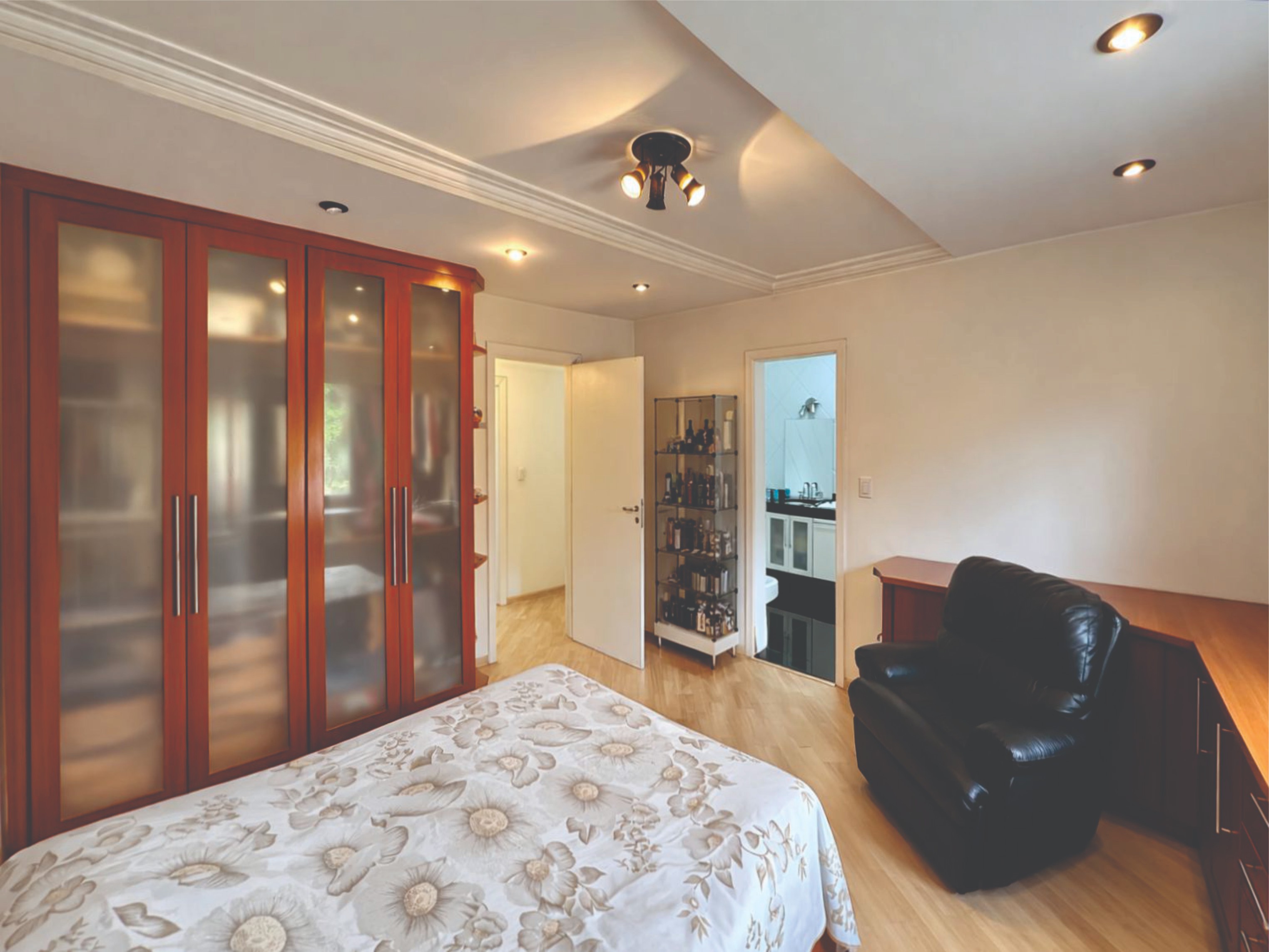 Casa impecável com 5 suítes na Granja Viana, foto 8 de 54