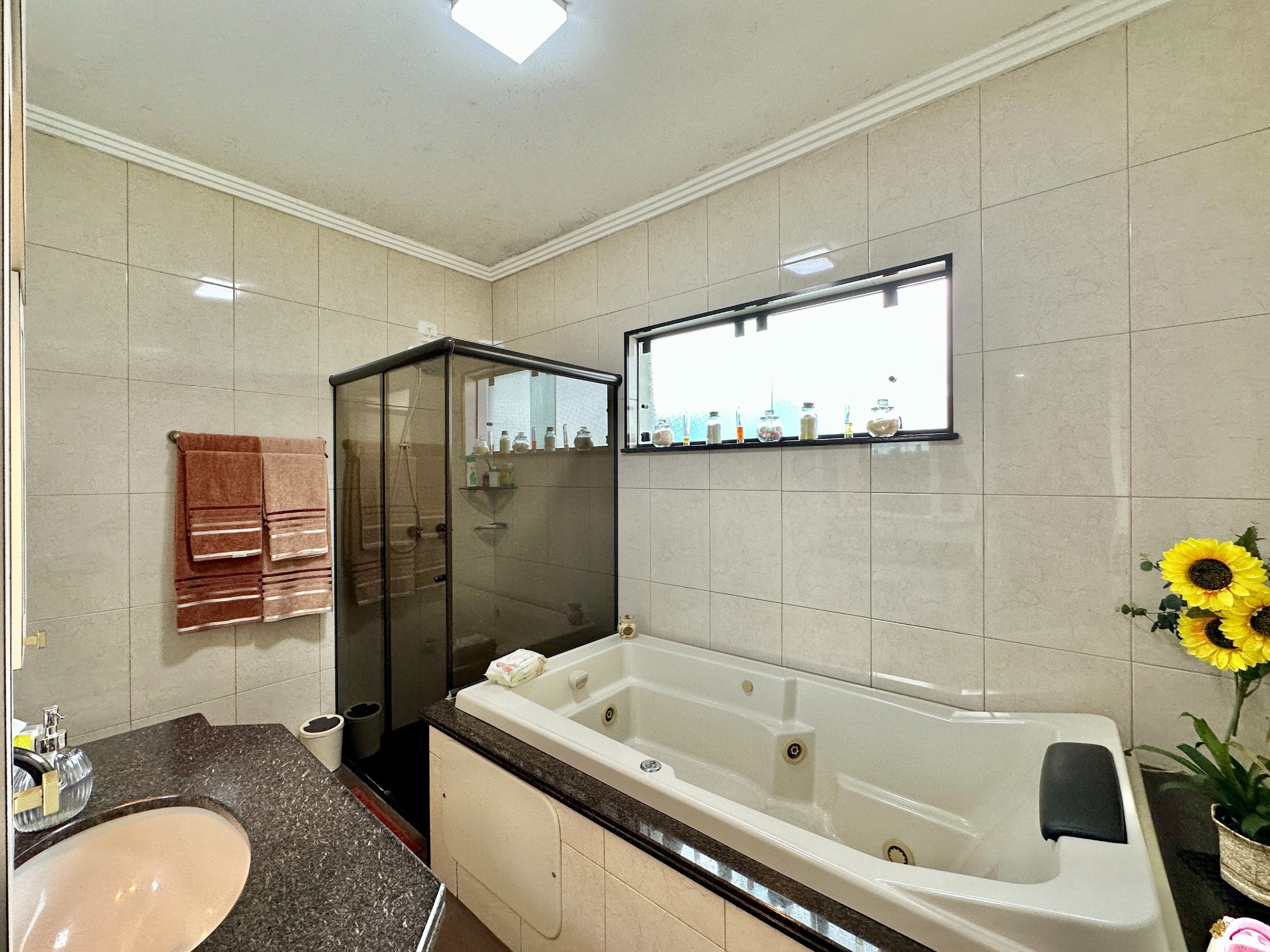 Casa impecável com 5 suítes na Granja Viana, foto 42 de 54