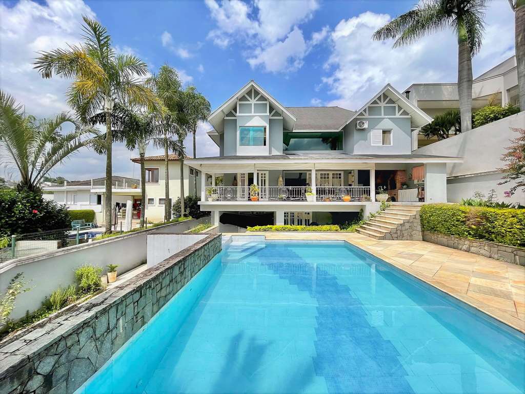 Linda casa com 4 suítes na Granja Viana, foto 1 de 49