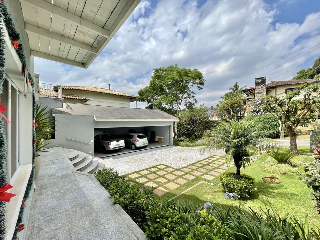Linda casa com 4 suítes na Granja Viana, foto 3 de 49