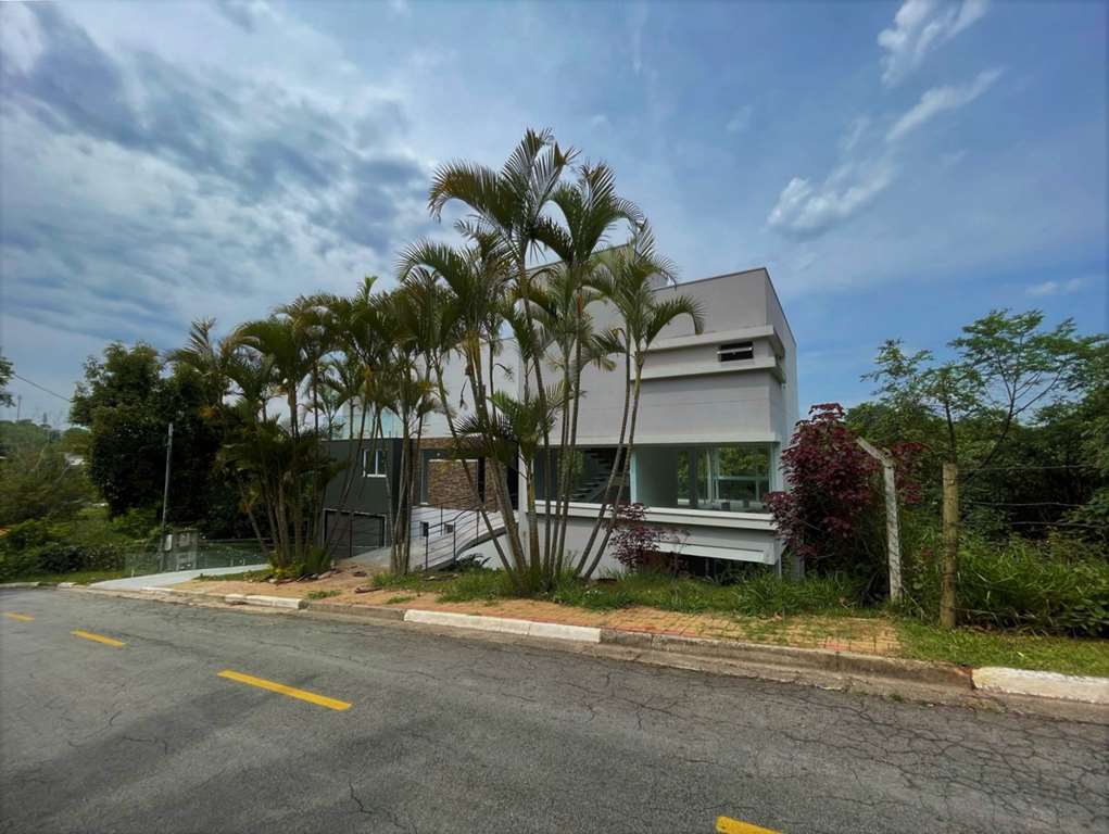 Casa zero km moderna com 4 suítes na Granja Viana, foto 2 de 47