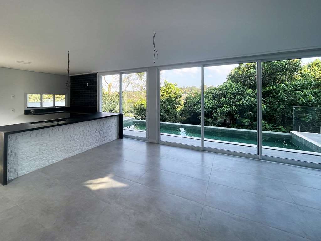 Casa zero km moderna com 4 suítes na Granja Viana, foto 17 de 47