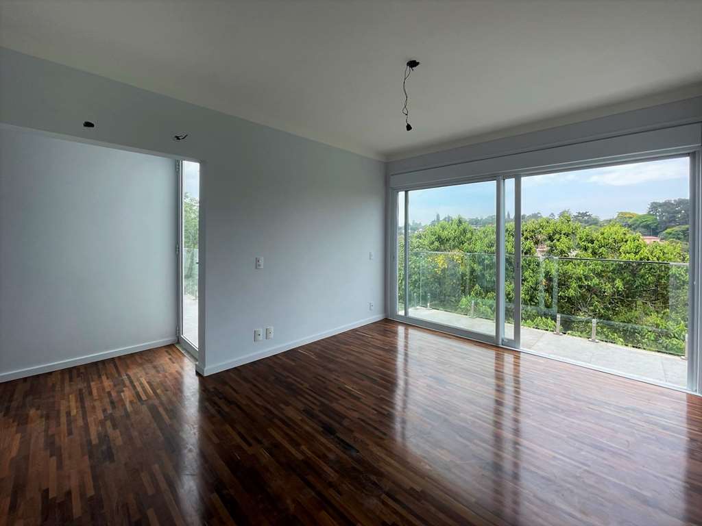 Casa zero km moderna com 4 suítes na Granja Viana, foto 29 de 47