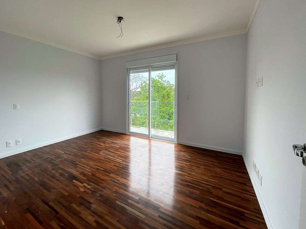 Casa zero km moderna com 4 suítes na Granja Viana, foto 38 de 47