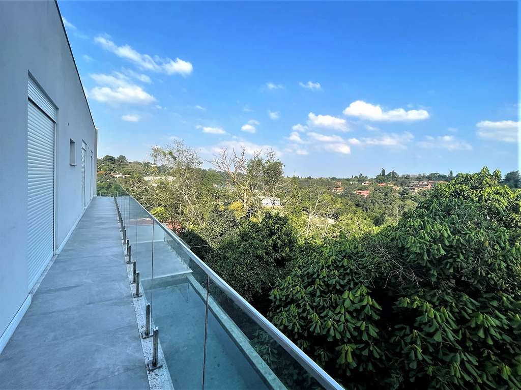 Casa zero km moderna com 4 suítes na Granja Viana, foto 43 de 47