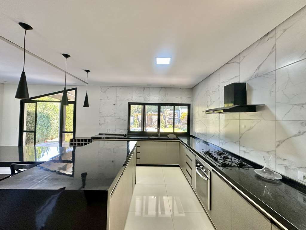 Casa moderna com 4 suítes na Granja Viana, foto 15 de 52