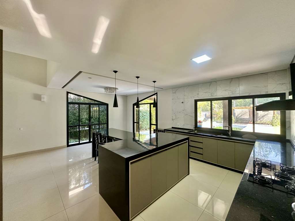 Casa moderna com 4 suítes na Granja Viana, foto 20 de 52