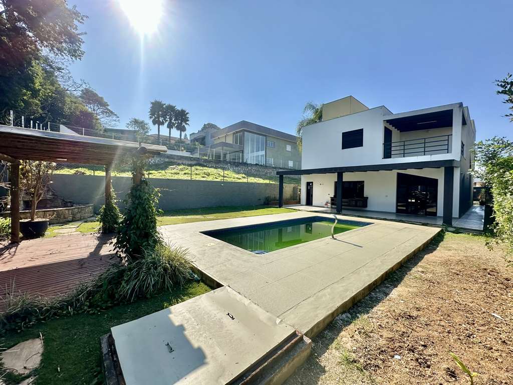 Casa moderna com 4 suítes na Granja Viana, foto 28 de 52