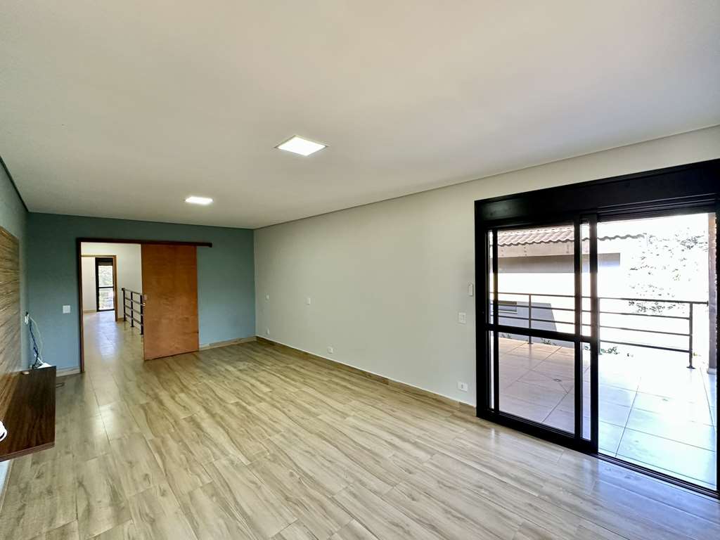 Casa moderna com 4 suítes na Granja Viana, foto 38 de 52