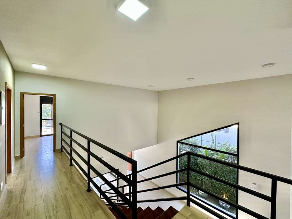 Casa moderna com 4 suítes na Granja Viana, foto 42 de 52