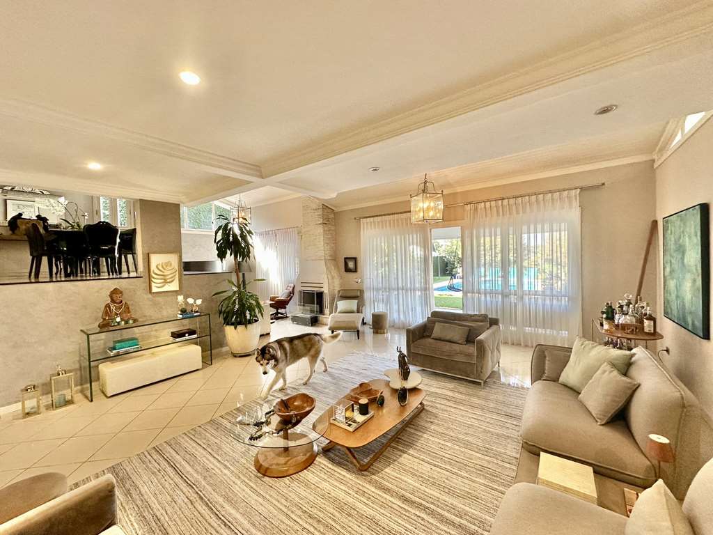 Casa impecável com 4 suítes no miolo da Granja Viana, foto 10 de 46