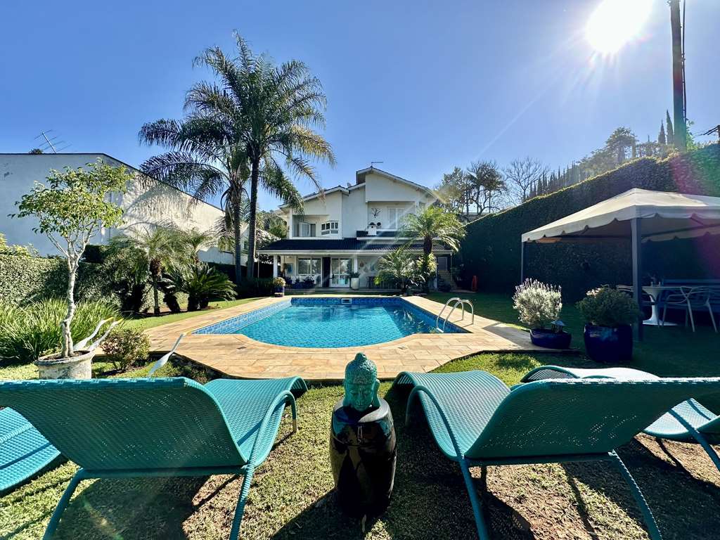 Casa impecável com 4 suítes no miolo da Granja Viana, foto 35 de 46