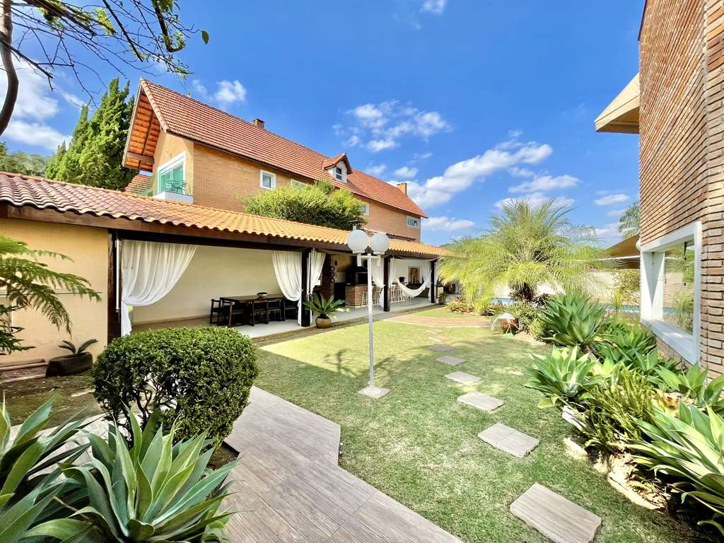 Ótima casa com 4 suítes na Granja Viana, foto 20 de 52
