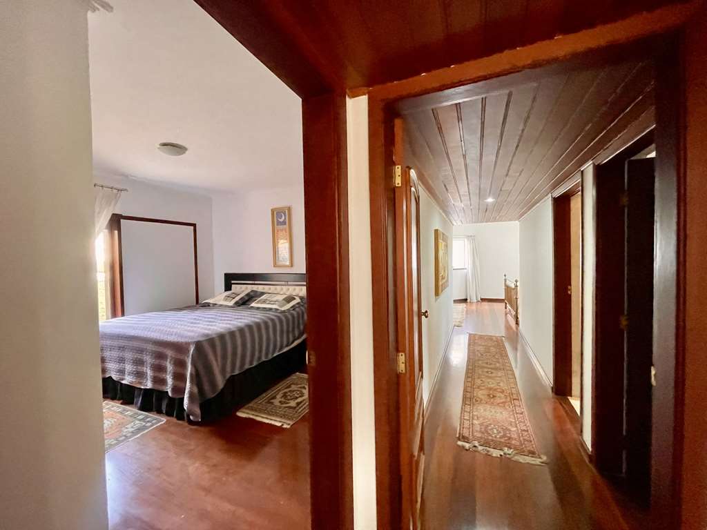 Ótima casa com 4 suítes na Granja Viana, foto 32 de 52