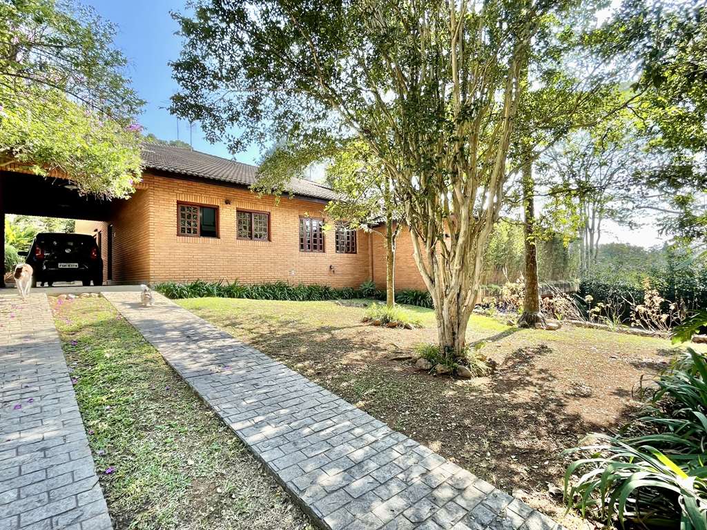 Linda casa com 5 suítes no miolo da Granja Viana, foto 12 de 53