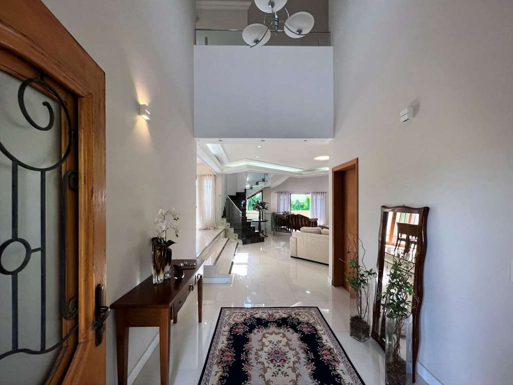 Casa impecável com 4 dormitórios na Granja Viana, foto 6 de 48