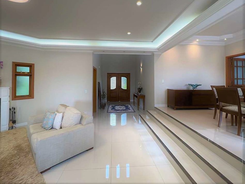 Casa impecável com 4 dormitórios na Granja Viana, foto 8 de 48