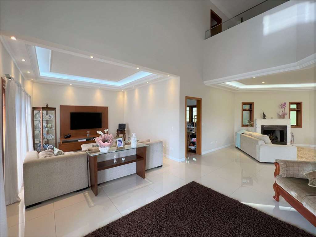Casa impecável com 4 dormitórios na Granja Viana, foto 16 de 48
