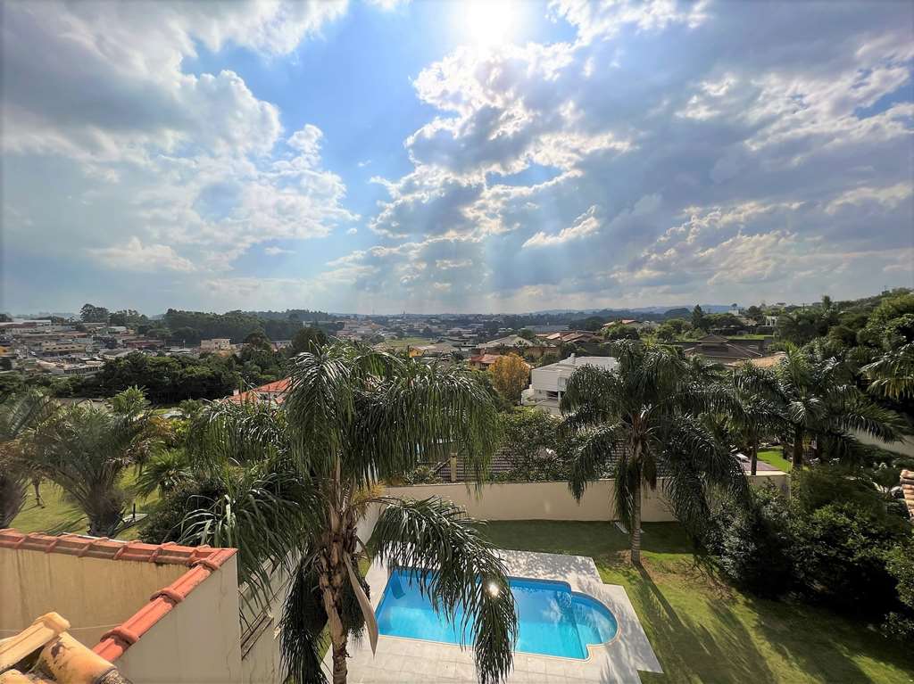 Casa impecável com 4 dormitórios na Granja Viana, foto 19 de 48