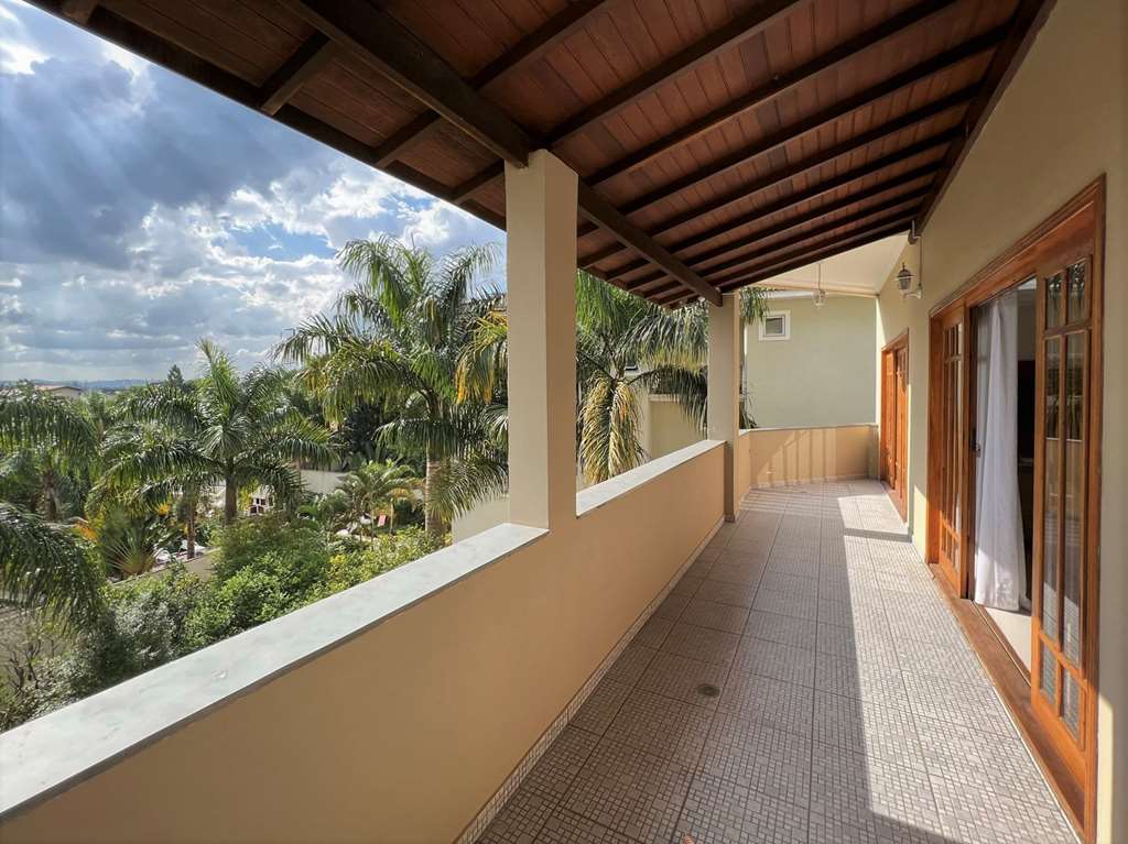 Casa impecável com 4 dormitórios na Granja Viana, foto 20 de 48