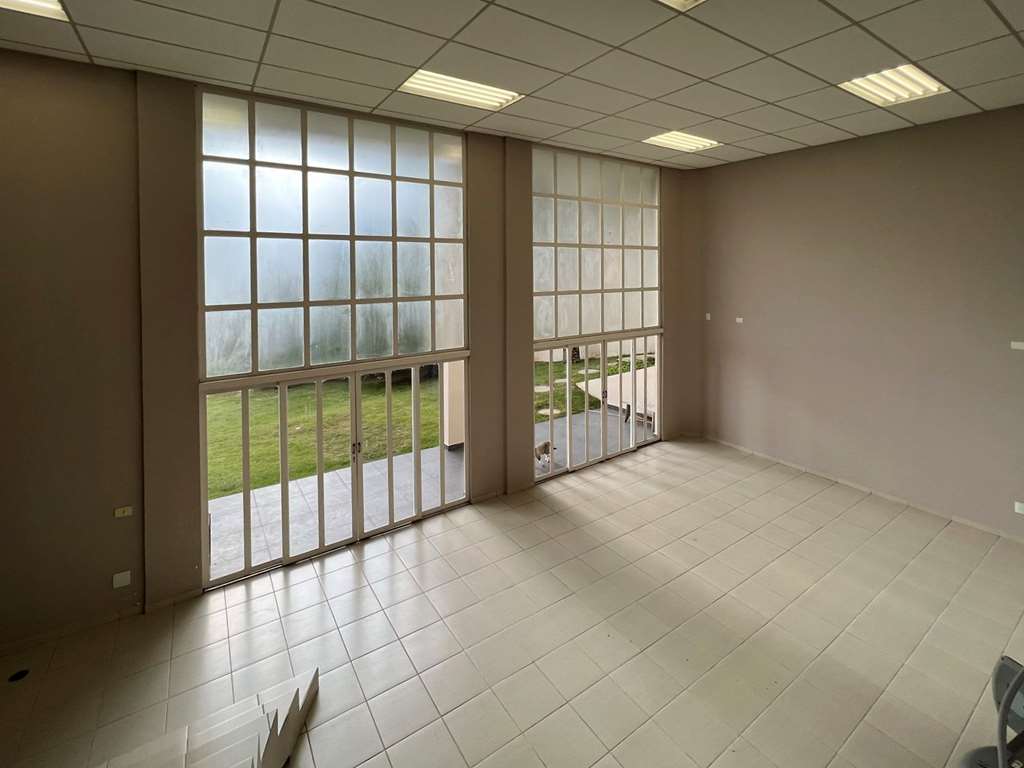Casa impecável com 4 dormitórios na Granja Viana, foto 27 de 48