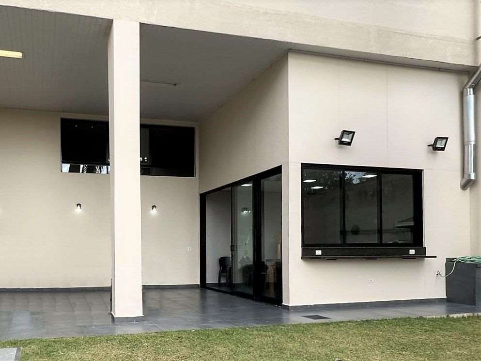 Casa impecável com 4 dormitórios na Granja Viana, foto 29 de 48