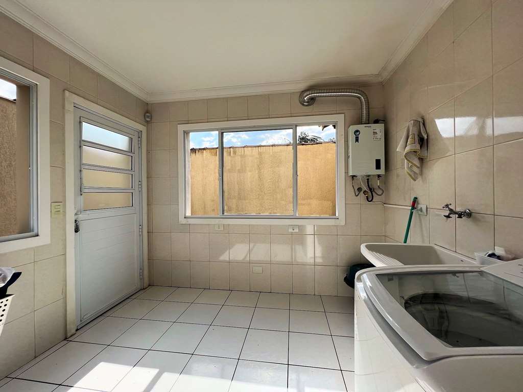 Casa impecável com 4 dormitórios na Granja Viana, foto 46 de 48
