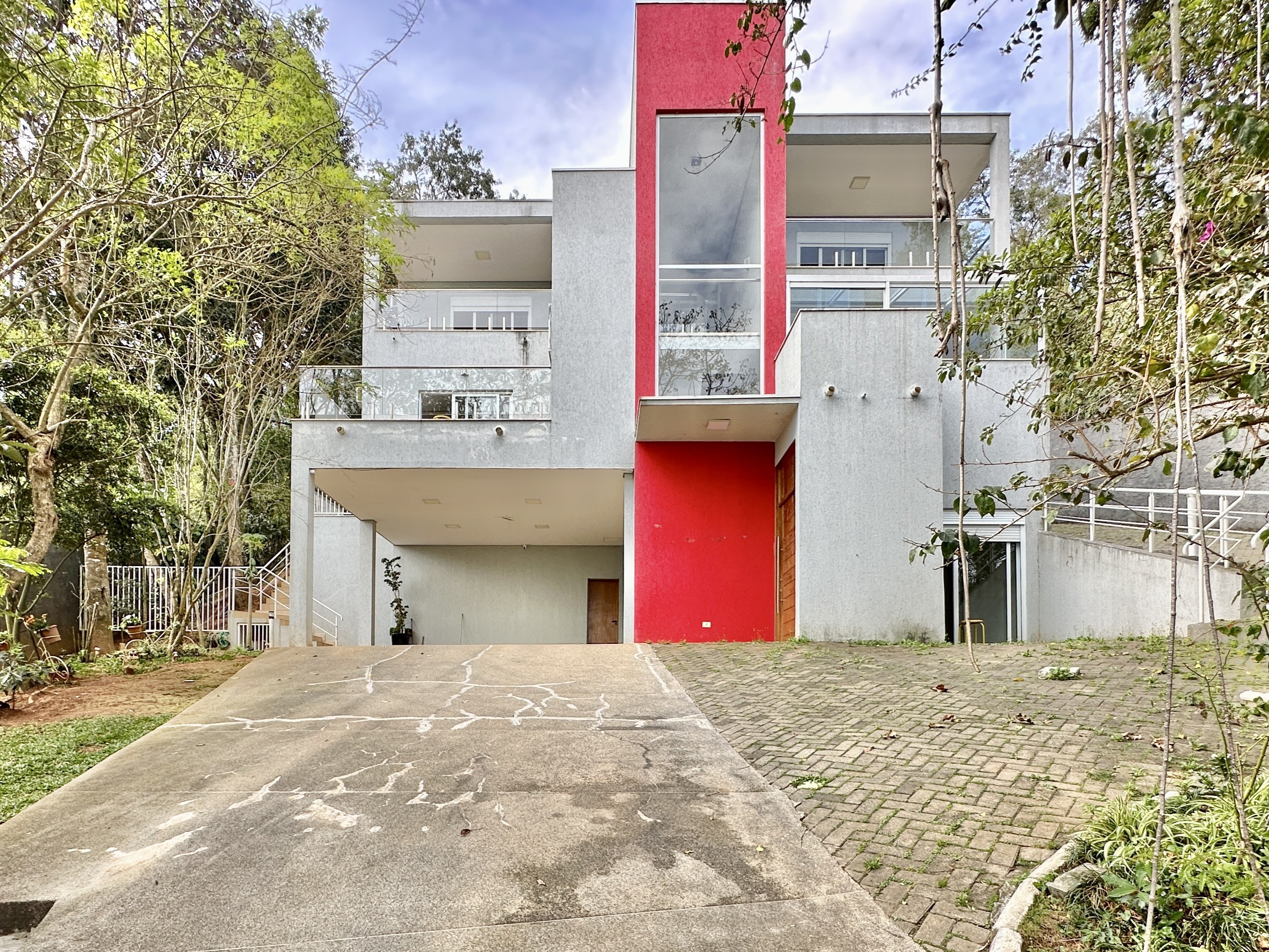 Ótima casa com 3 suítes , foto 1 de 49