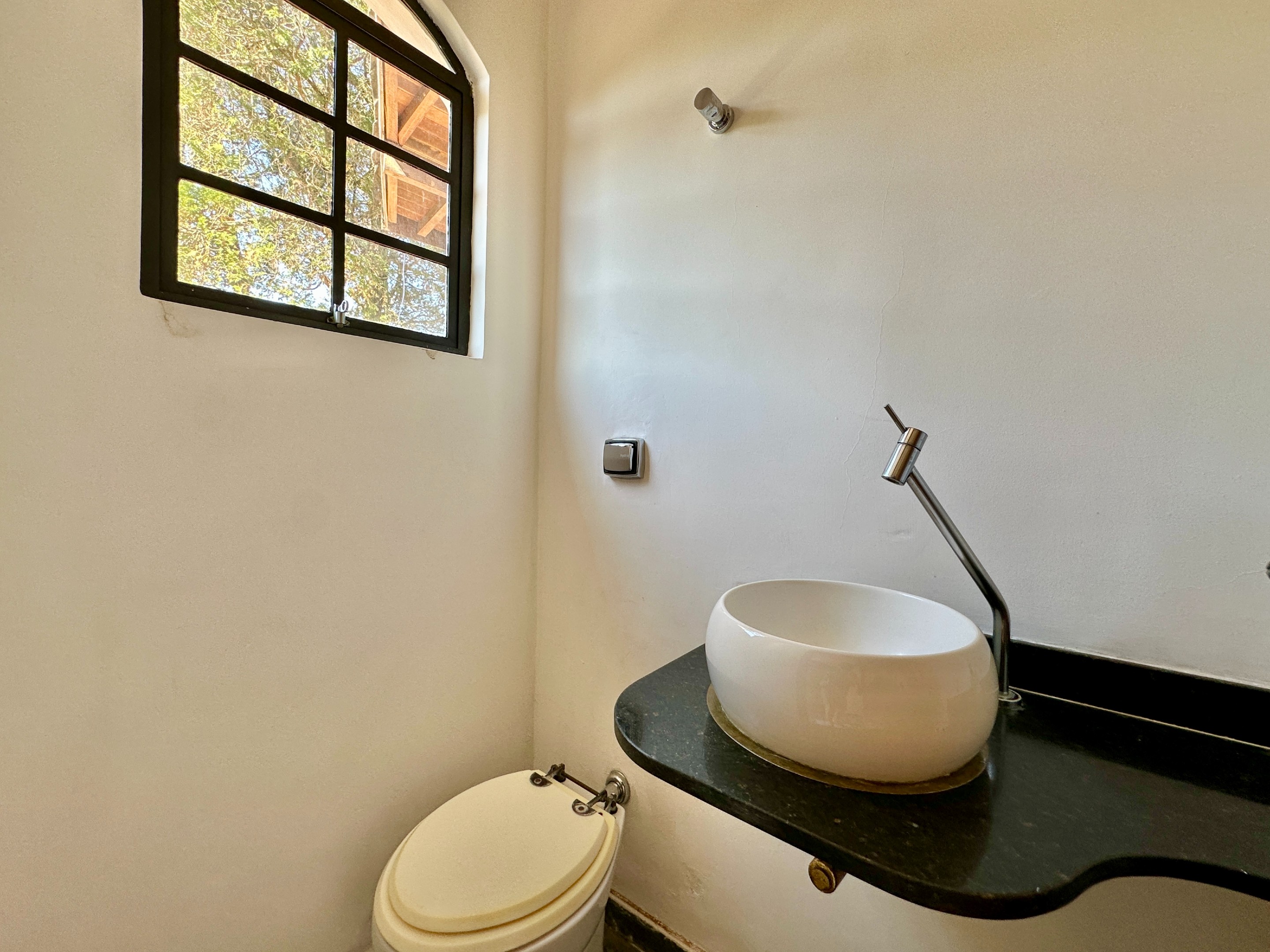 Casa com 4 dormitórios na Granja Viana / 322m², foto 15 de 52