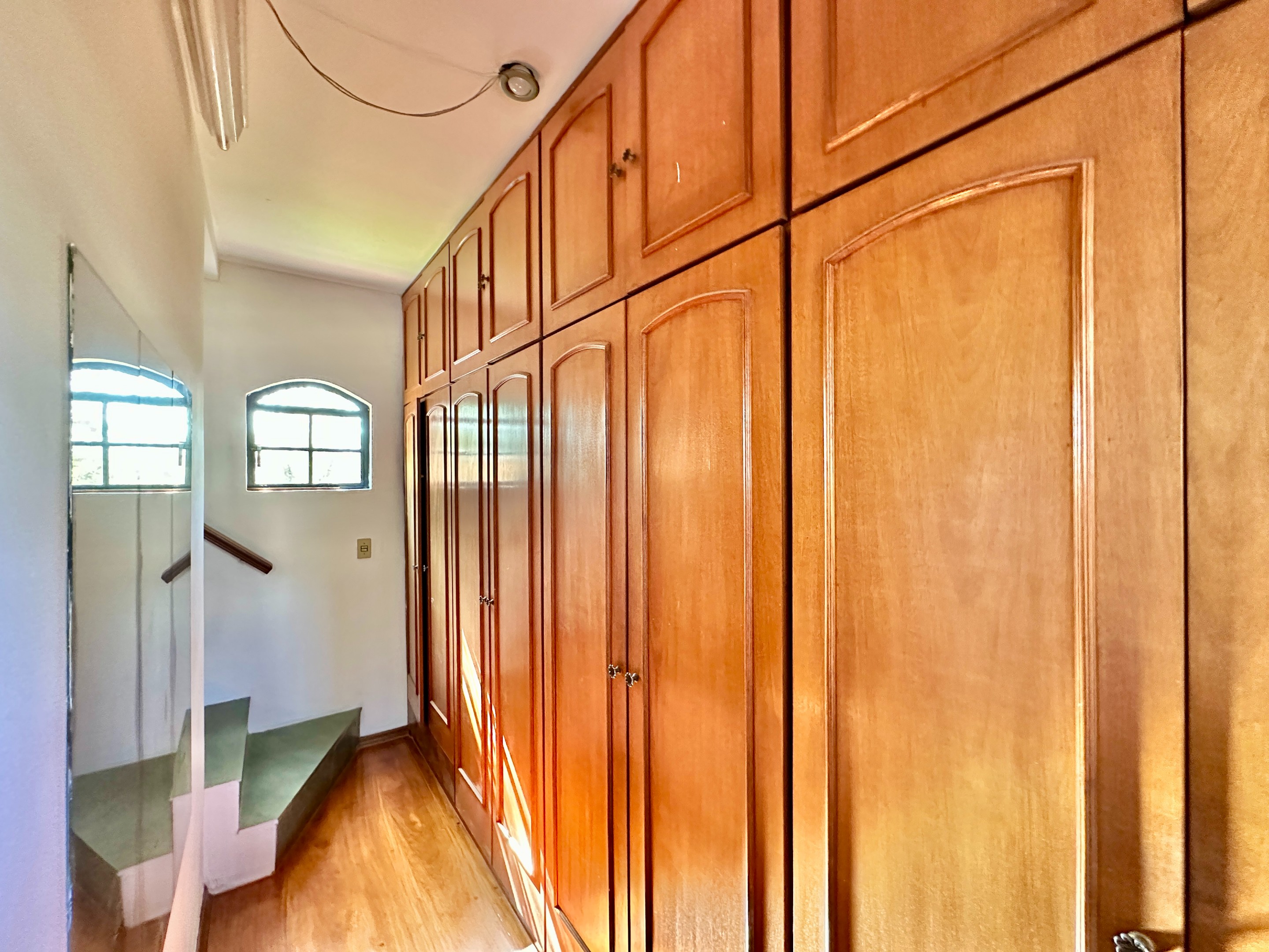 Casa com 4 dormitórios na Granja Viana / 322m², foto 23 de 52