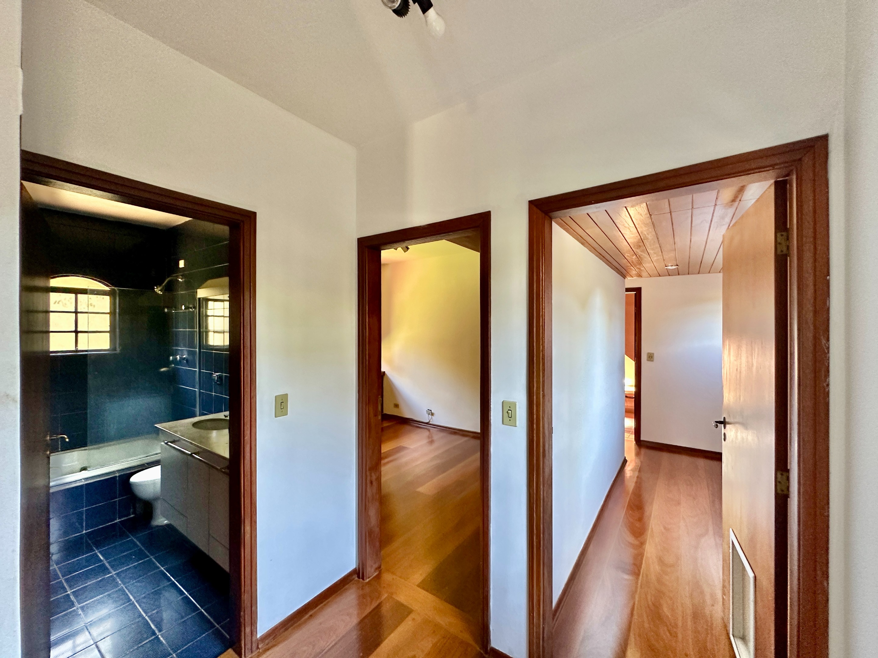 Casa com 4 dormitórios na Granja Viana / 322m², foto 26 de 52