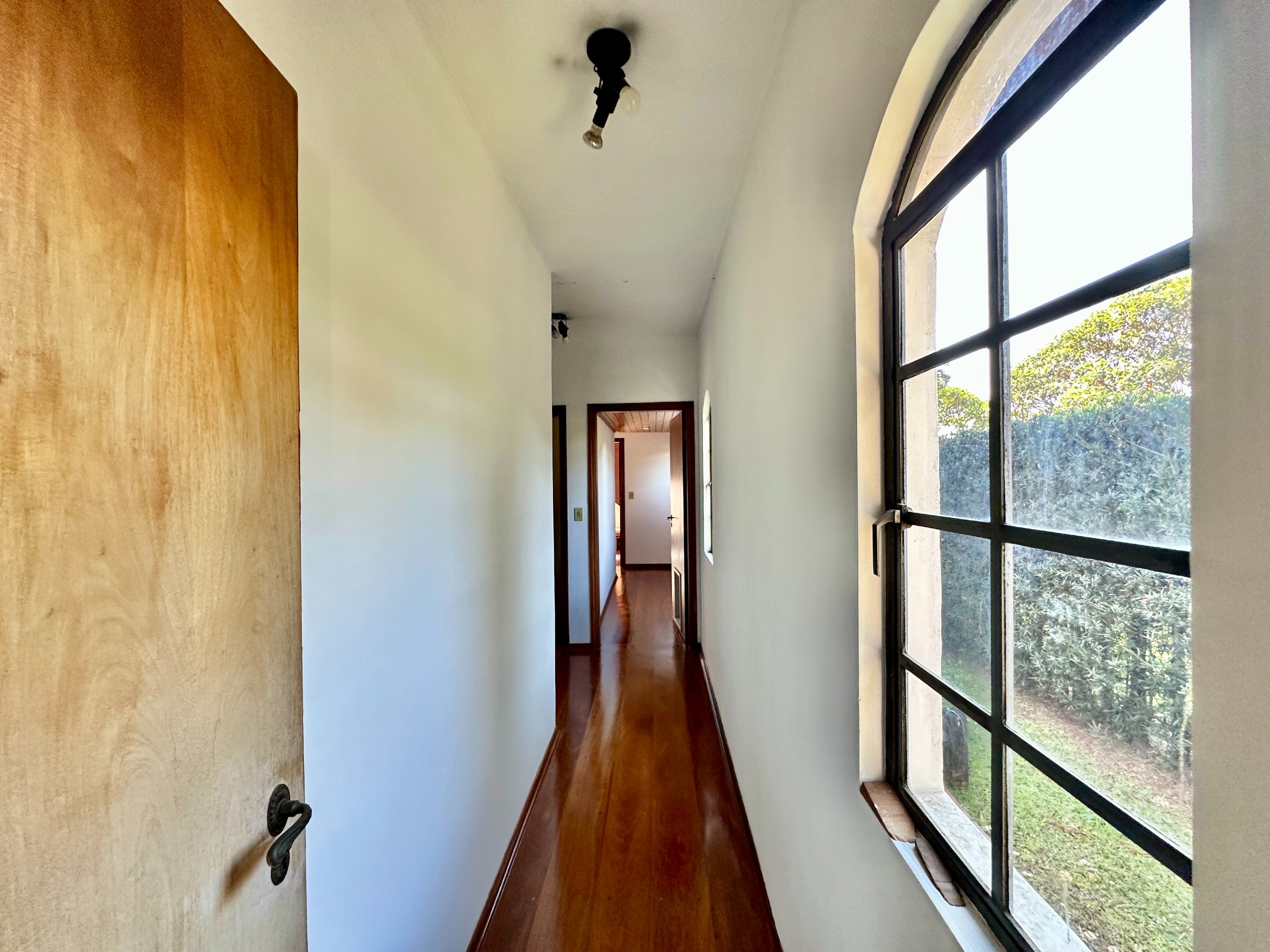 Casa com 4 dormitórios na Granja Viana / 322m², foto 27 de 52