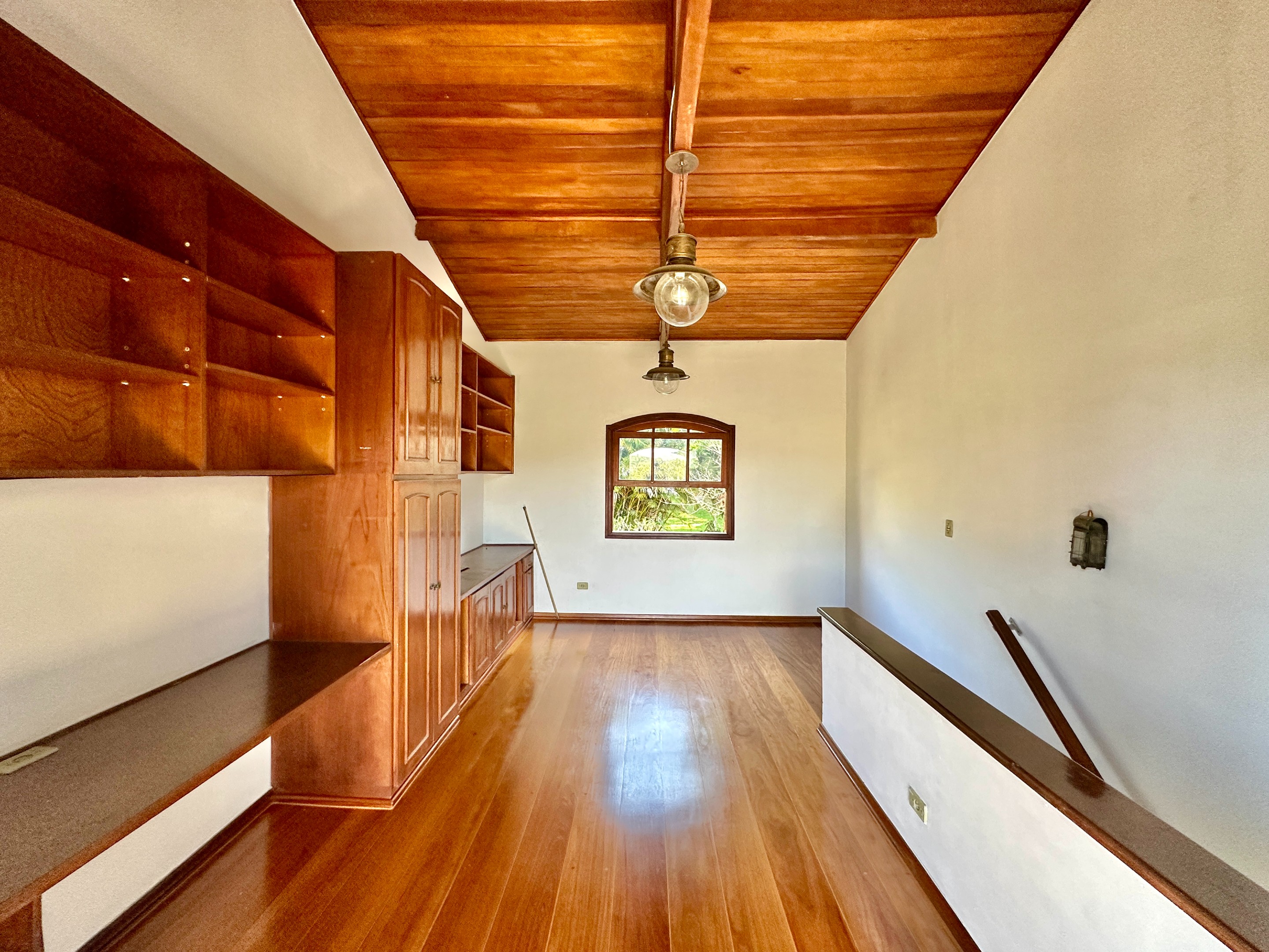 Casa com 4 dormitórios na Granja Viana / 322m², foto 38 de 52
