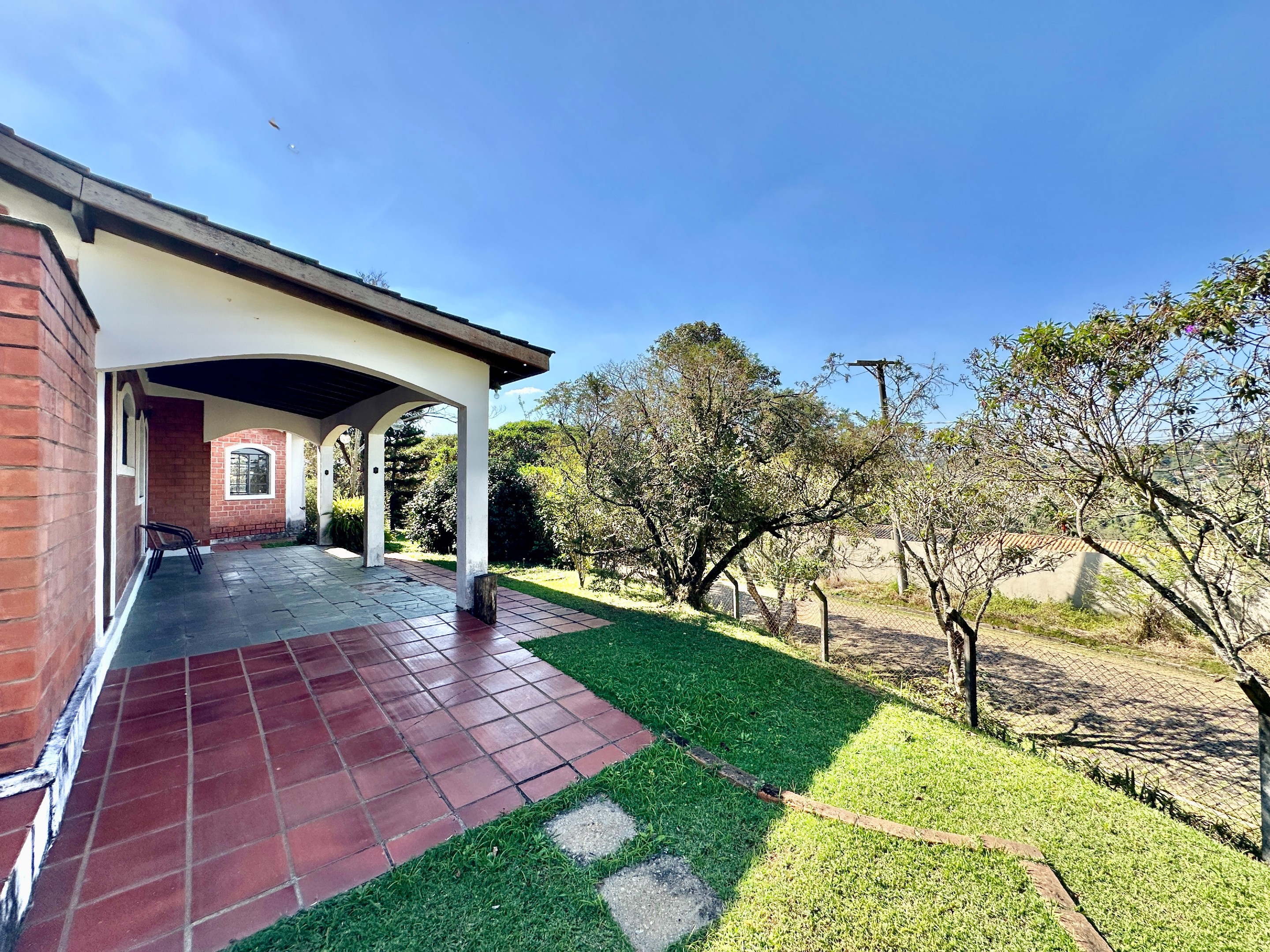 Casa com 4 dormitórios na Granja Viana / 322m², foto 39 de 52