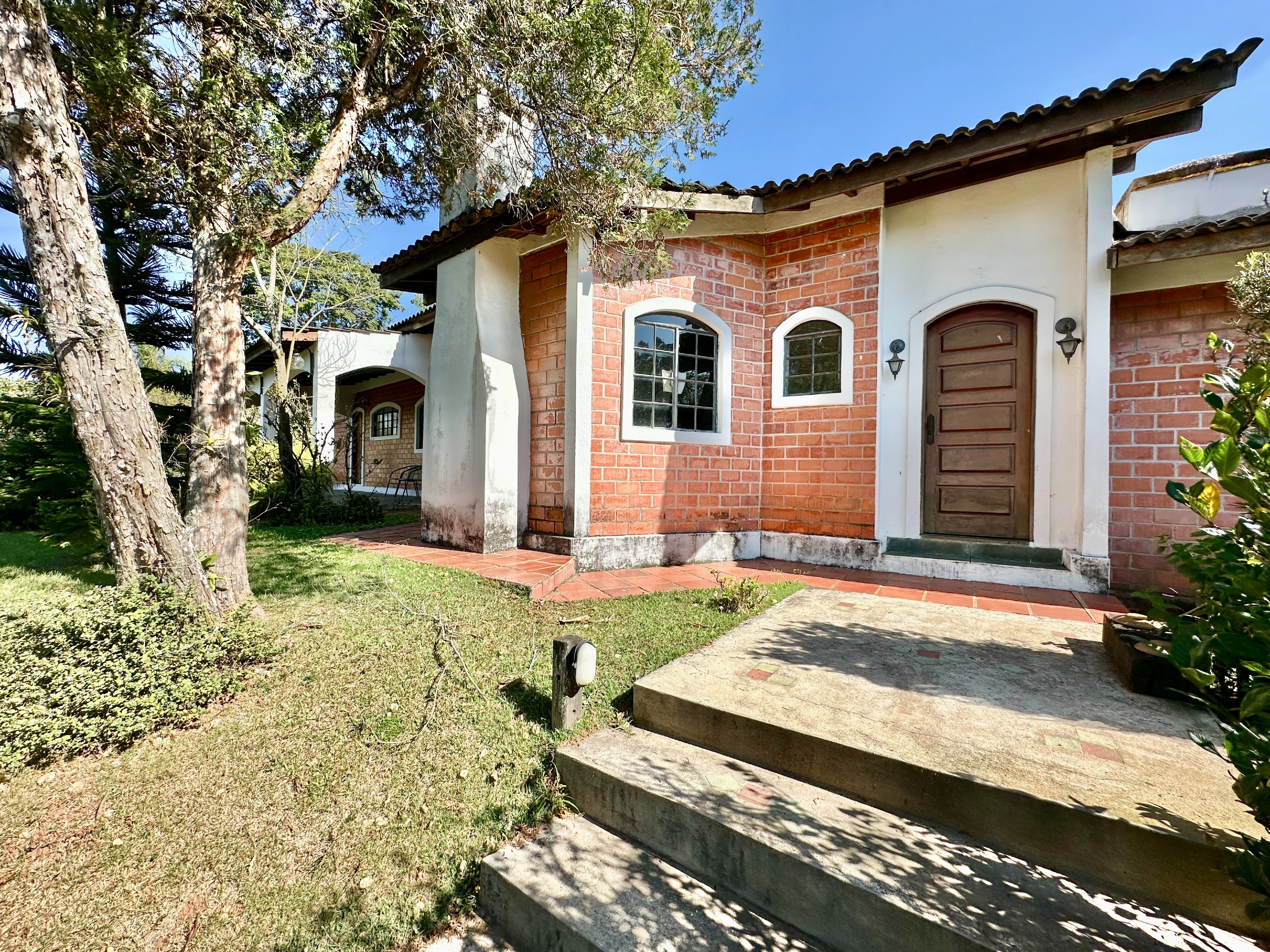 Casa com 4 dormitórios na Granja Viana / 322m², foto 47 de 52